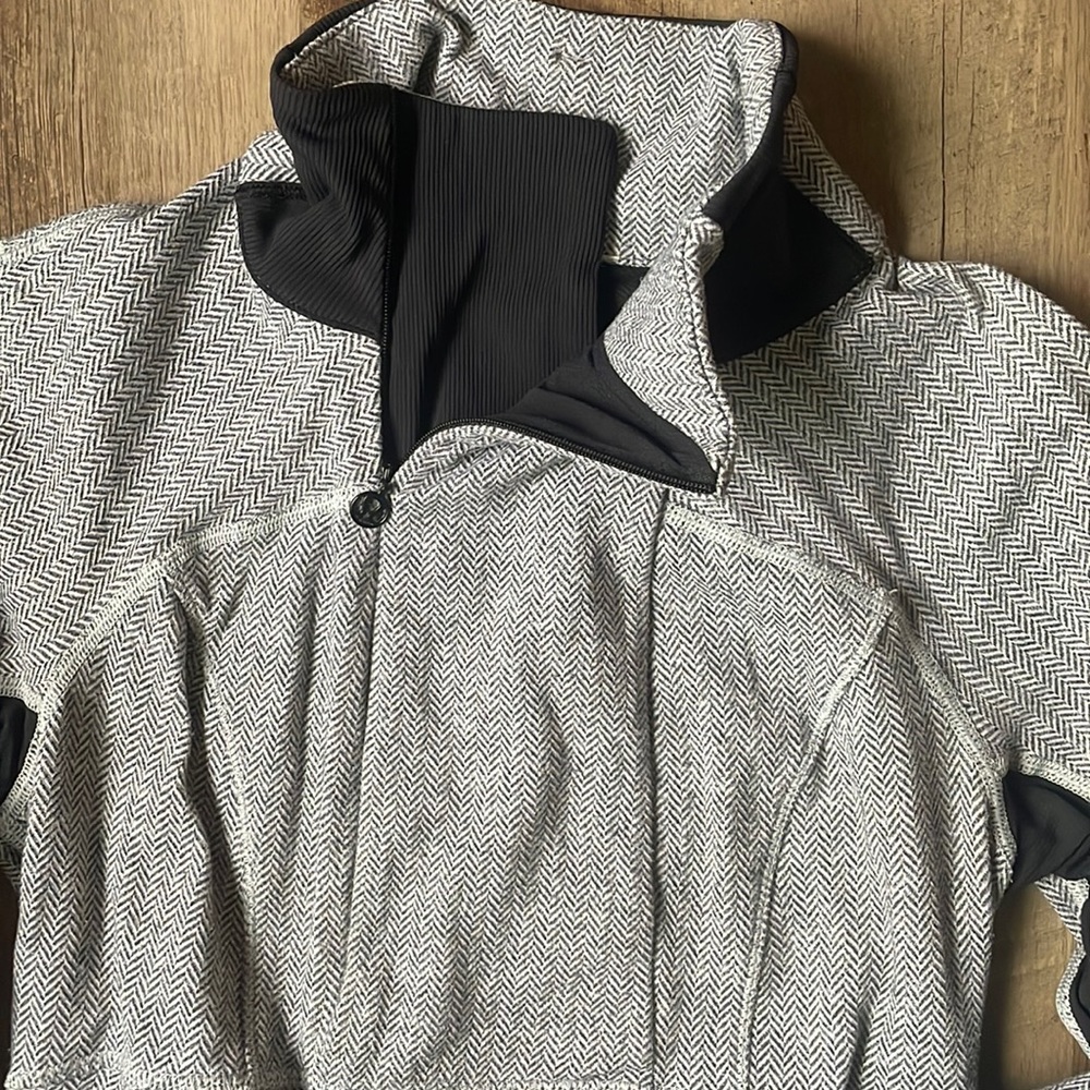 Lululemon Jacket - Picture 2 of 8